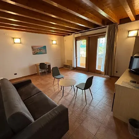 מלון Kairos Garda 3*