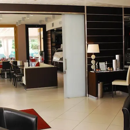 Kairos Garda מלון קסטלנואובו דל גארדה