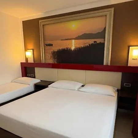 Kairos Garda Hotel